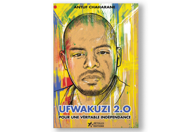 Ce livre a le don de nous arracher du fatalisme apathique en nous offrant une diversité de leviers pour développer le pays. Cet essai politique et psycho-social, n’est pas un banal un exposé de problèmes et de solutions, il s’adresse à son lecteur, le prend aux tripes et l’invite à faire partie d’une chaîne de forces complémentaires.